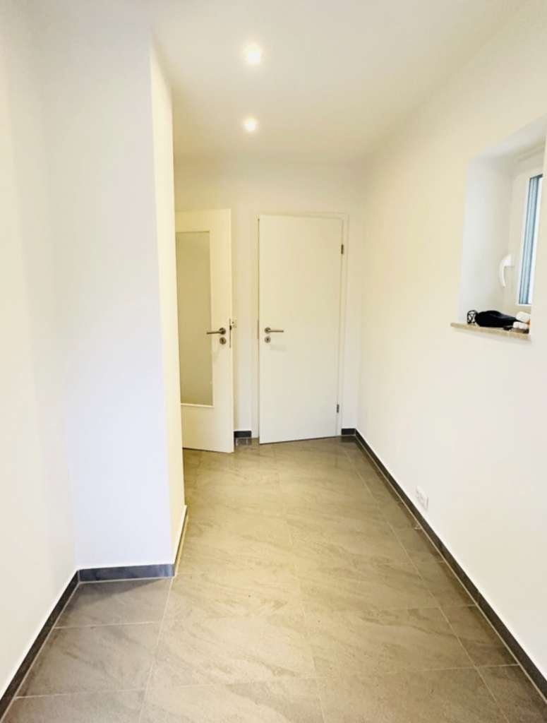 Immobilie in Schöneck - Freistehendes Haus mit großem Garten - Bild 4