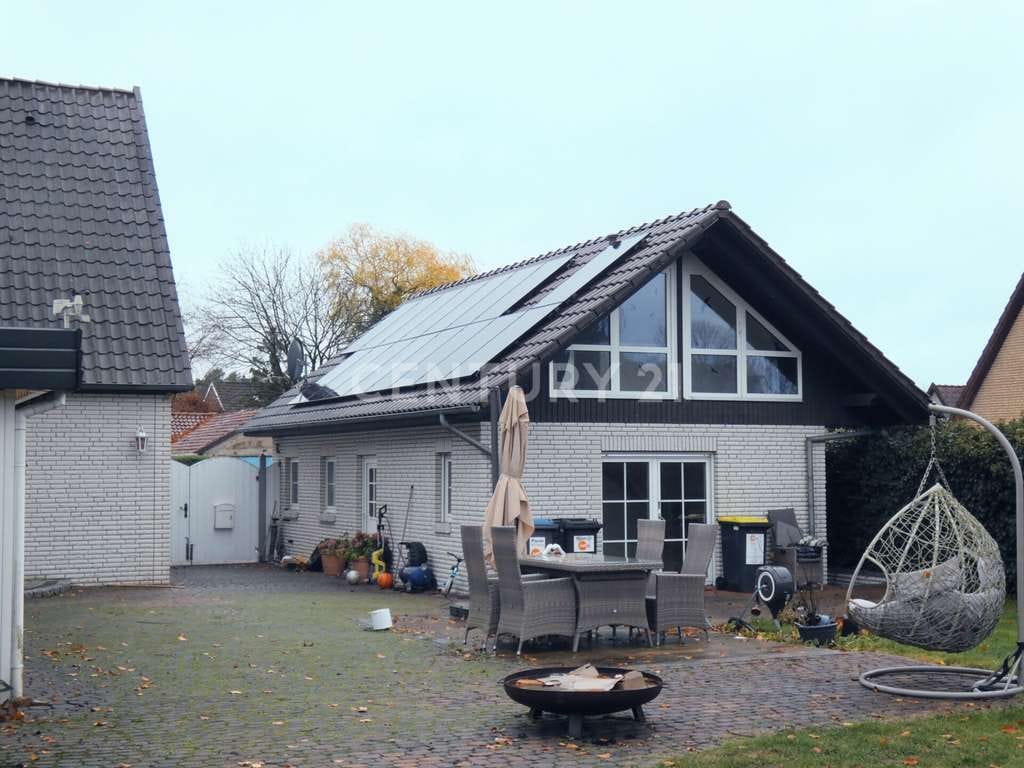 Immobilie in Faßberg - Viel Platz für Ihre Ideen - schönes Doppelhaus im Herzen von Faßberg - Bild 2