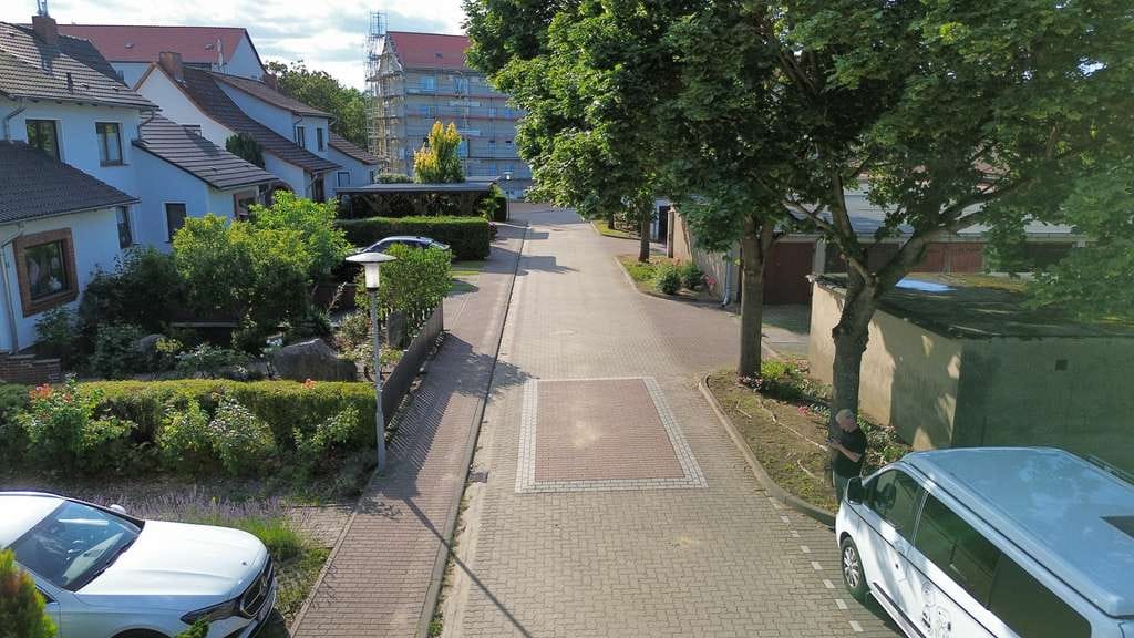 Immobilie in Parchim - Doppelhaushälfte mit Kamin, Terrasse und Tiefgarage - Bild 1