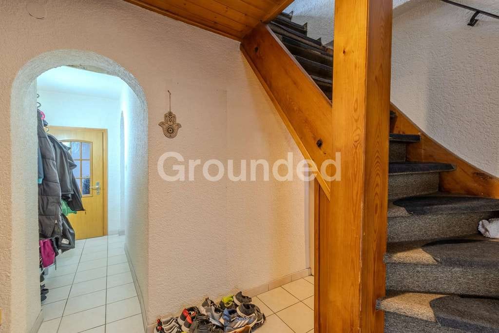 Immobilie in Viereth-Trunstadt - Einfamilienhaus in besonderer Kulisse - wohnen direkt neben dem Schloss in Trunstadt - Bild 1