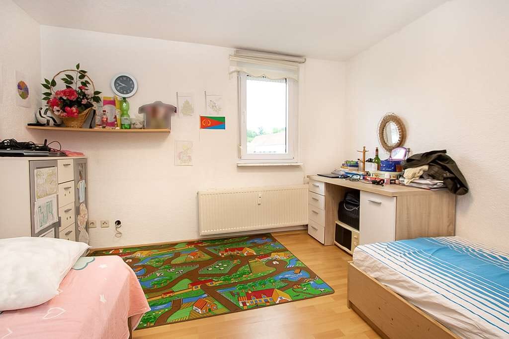 Immobilie in Mengen - Großzügige Wohnung über zwei Etagen    viel Platz und Privatsphäre für die ganze Familie - Bild 4