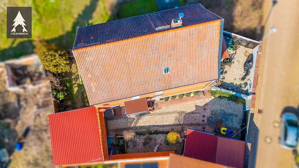 Immobilie in Ballenstedt - Kein Palast. Dafür Hofromantik, Platz und ein ziemlich gutes Gesamtpaket. - Bild 3