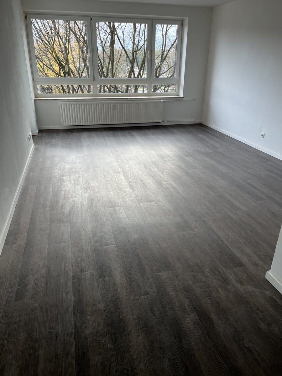 Immobilie in Stade - Vermietete 3,5-Zi.-Eigentumswohnung mit 2 Balkonen in zentraler Lage von Stade - Bild 3