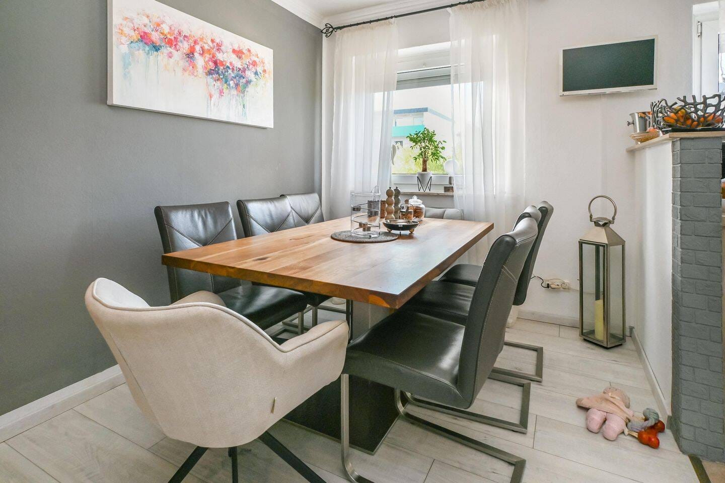 Immobilie in Leopoldshöhe - Zeitlos wohnen - sehr gepflegte 4-Zimmer-Wohnung mit modernem Komfort - Bild 4