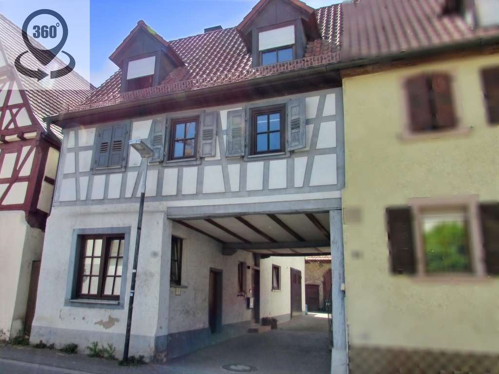 Immobilie in Kraichtal - Komplett renovierte Doppelhaushälfte in Kraichtal, OT Münzesheim! - Bild 0