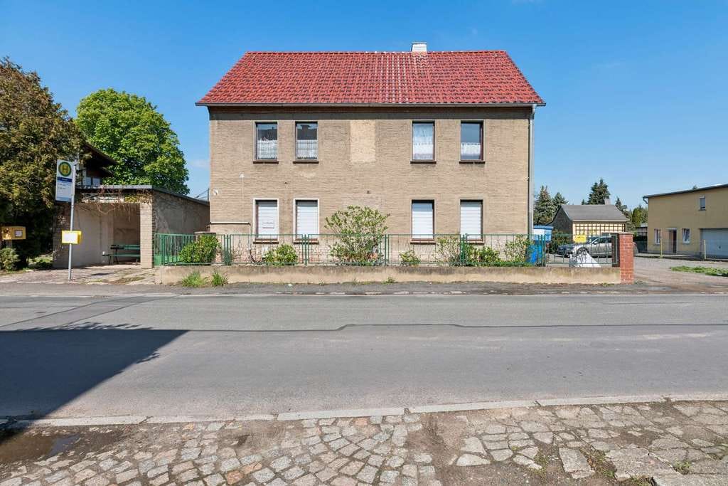 Immobilie in Grimma - Einfamilienhaus mit Ausbau- und Gestaltungspotenzial & großem Grundstück in Grimma/OT: Schmorditz! - Bild 1
