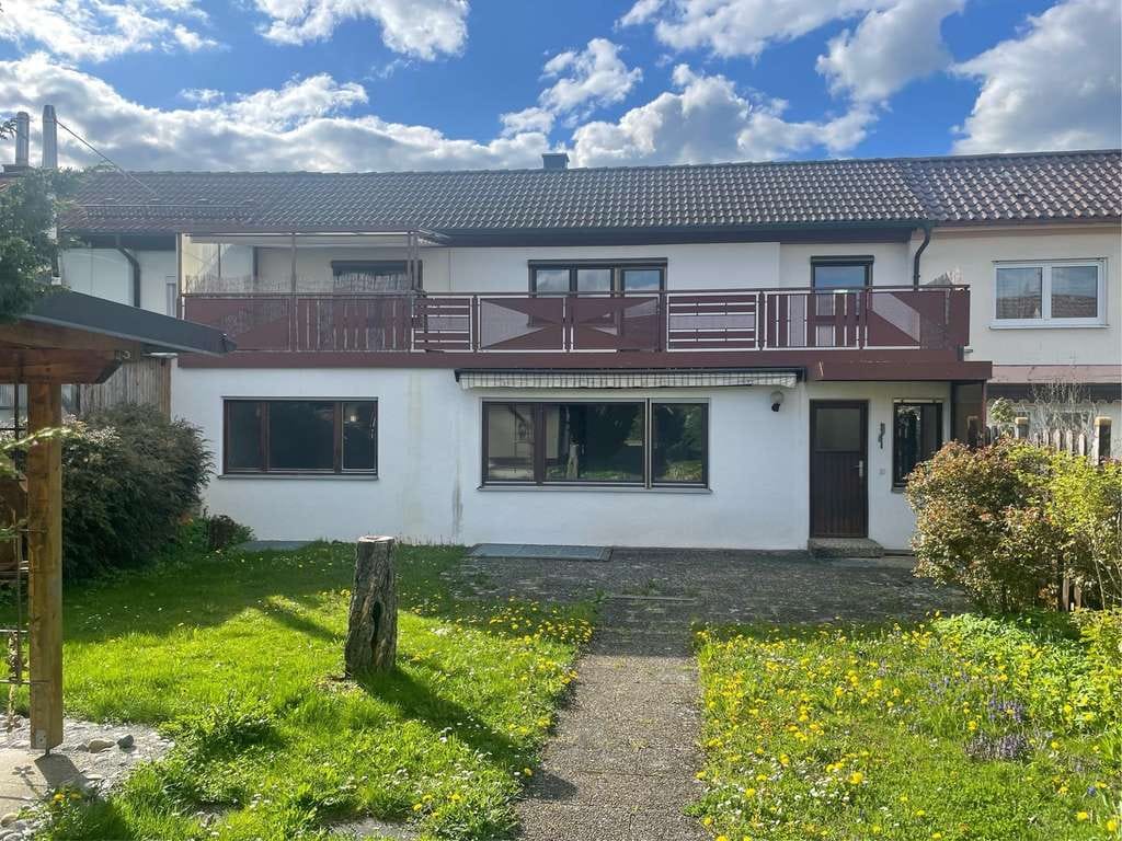 Immobilie in Crailsheim - Ein-/Zweifamilienhaus mit Einzelgarage in zentraler Lage von Crailsheim zu verkaufen - Bild 1
