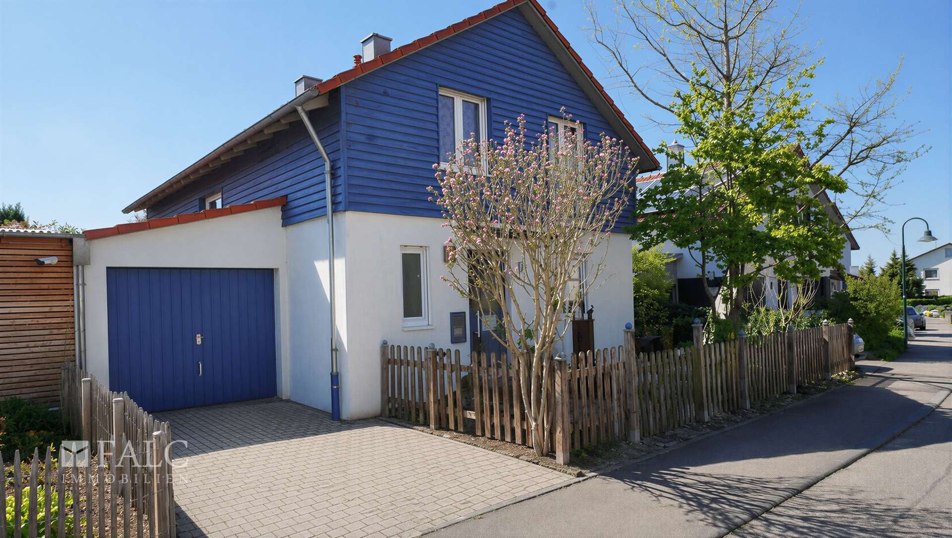 Immobilie in Langenbrettach - Elegant mit viel Platz - FALC Immobilien - Bild 2