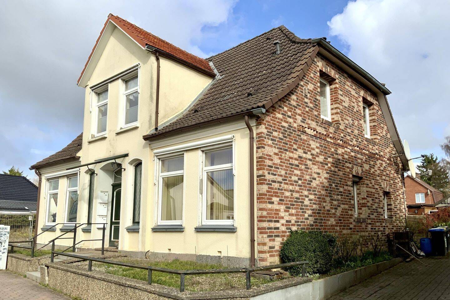 Immobilie in Ahrensbök - Mehrfamilienhaus mit 3 Wohneinheiten - Bild 2