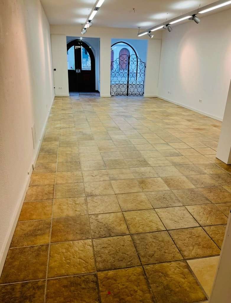 Immobilie in Rothenburg ob der Tauber - Vielseitige Immobilie im Herzen der Stadt – Wohnen und Arbeiten unter einem Dach - Bild 4