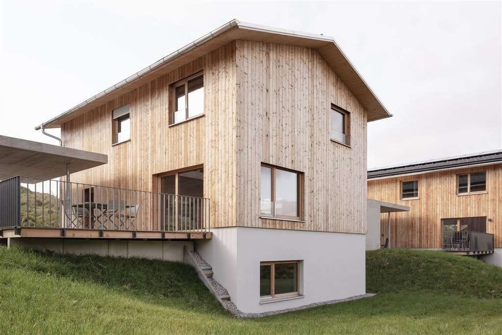 Immobilie in Bad Kohlgrub - Großzügiges Architekten-EFH in A+-Holzbauweise - zum Selbstbezug o. zur Ferienvermietung - Bild 0
