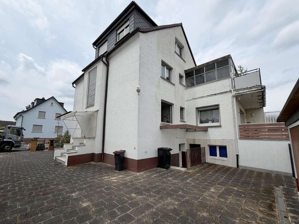 Immobilie in Obertshausen - Leerstehendes 3-Familienhaus mit großem Grundstück - ruhige Wohnlage - Bild 4