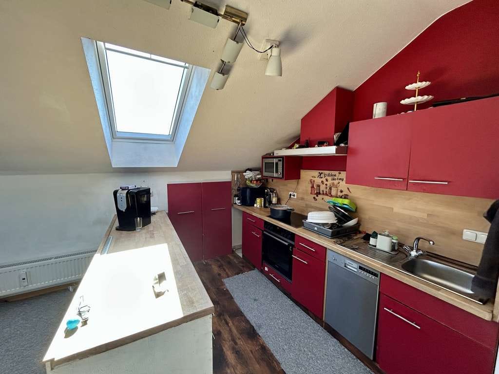 Immobilie in Traunstein - 2,5-Zimmer-Dachgeschosswohnung in Traunstein/Haslach mit Balkon - Bild 3
