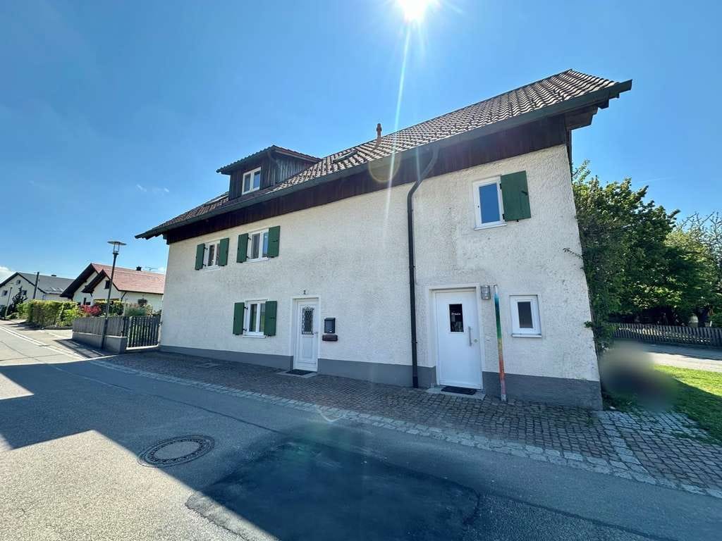 Immobilie in Hawangen - Gepflegtes Mehrfamilienhaus mit vielen Nutzungsmöglichkeiten - Bild 0