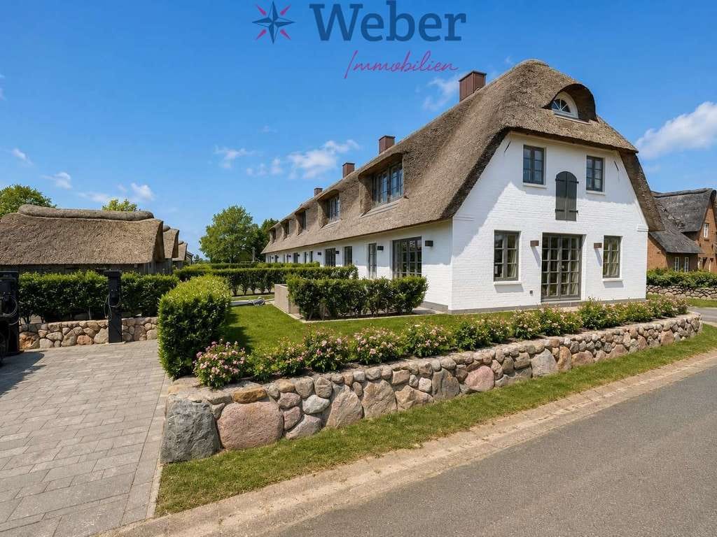 Immobilie in Dunsum - Friesenhaus unter Reet – Wohnen mit Stil, Komfort und nordischer Gelassenheit - Bild 1