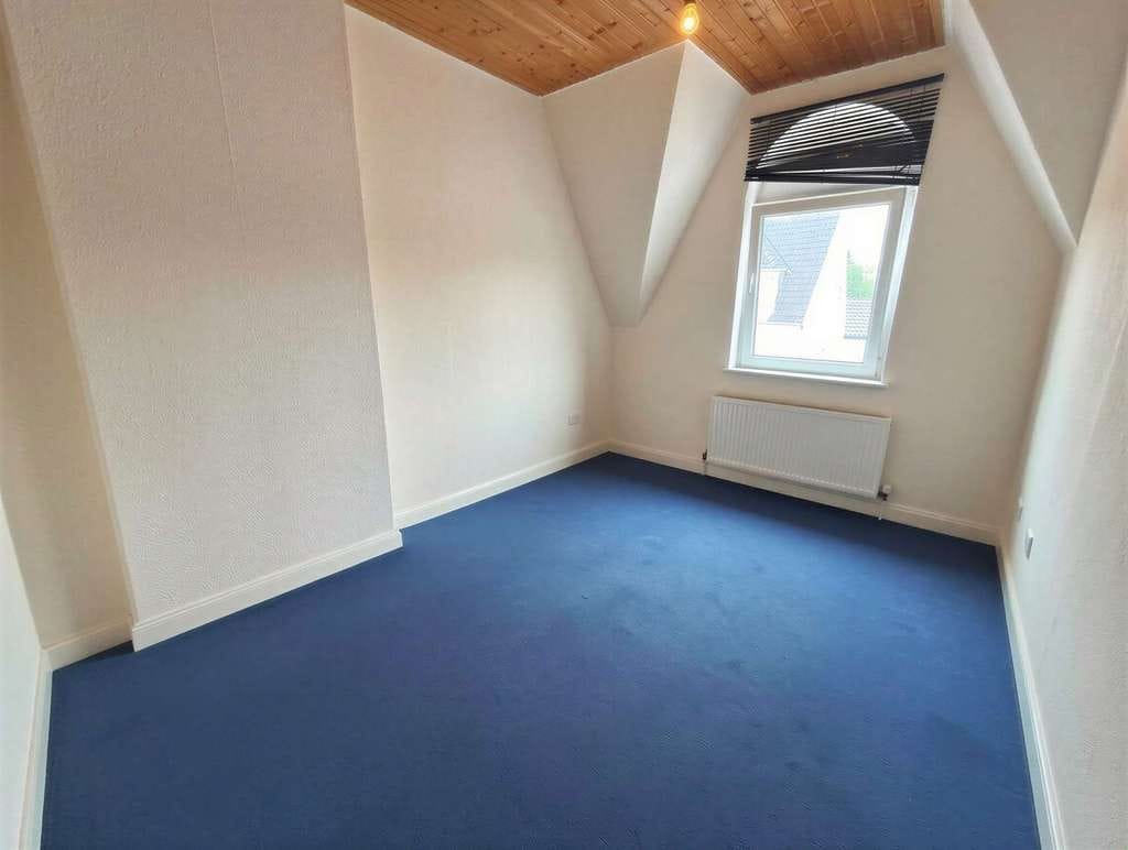 Immobilie in Bremen - 9% RENDITE! 3-Zimmer-Wohnung in charakteristischem Eckgebäude - Bild 1