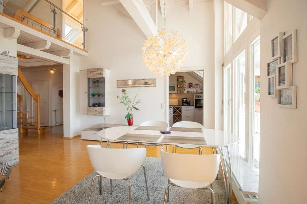 Immobilie in Heuweiler - Stilvolle Maisonette-Wohnung mit Galerie und offenem Wohnkonzept - Bild 4