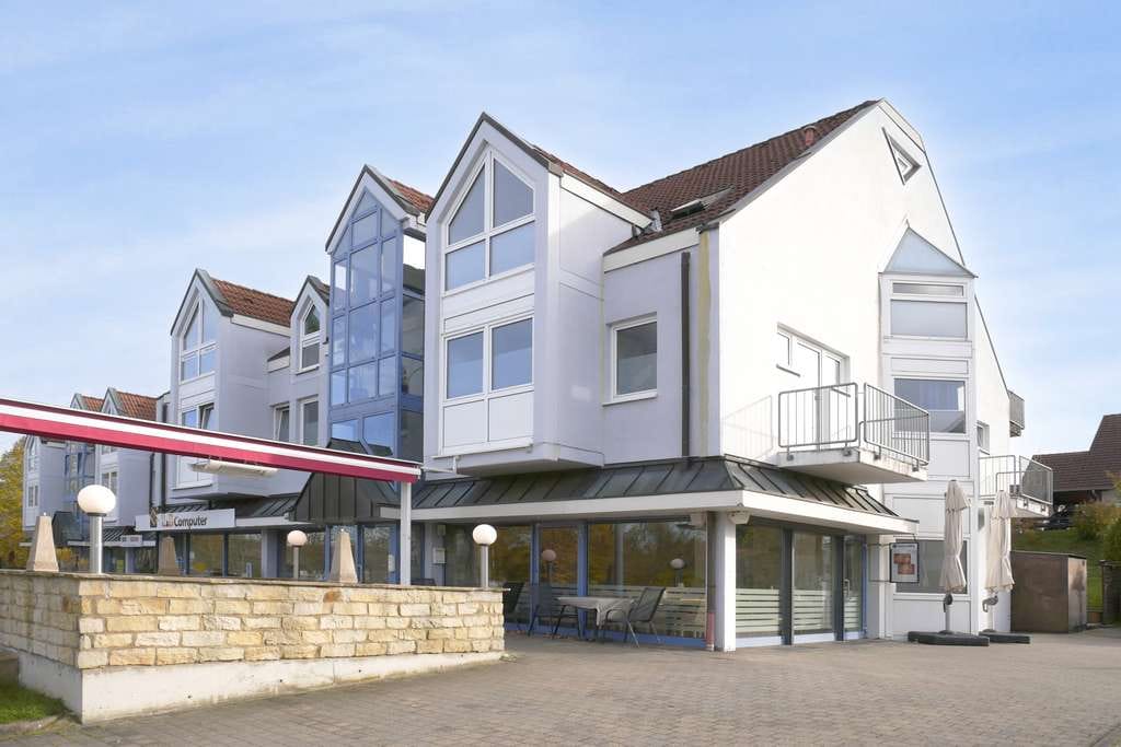 Immobilie in Kaufungen - Oberkaufungen/Bestlage Großzügige Etage mit Balkon und Fahrstuhl zur individuellen Nutzung - Bild 0