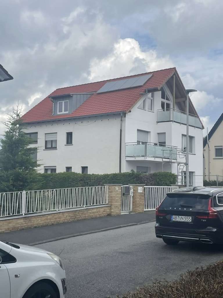 Immobilie in Haibach - Mehrfamilienhaus mit genehmigtem Dachgeschossausbau – Kapitalanlage mit großem Entwicklungspotenzial - Bild 0