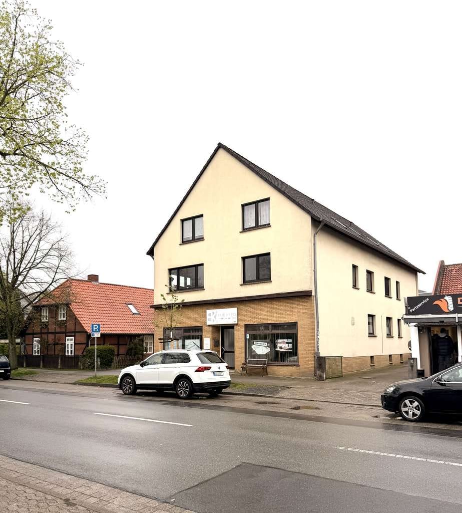 Immobilie in Braunschweig - Solides Mehrfamilienhaus mit Entwicklungspotenzial in Wenden  - Bild 0