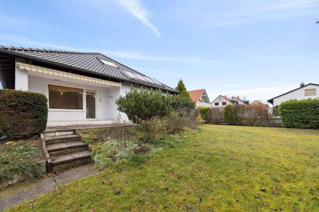 Immobilie in Herzogenaurach - Spitzenlage mit Fernblick. Und ganz viel Raum. - Bild 3