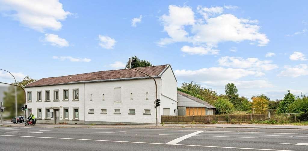 Immobilie in Würselen - Würselen - Freistehender Hof mit großer Scheune und unzähligen Nutzungsmöglichkeiten - Bild 2