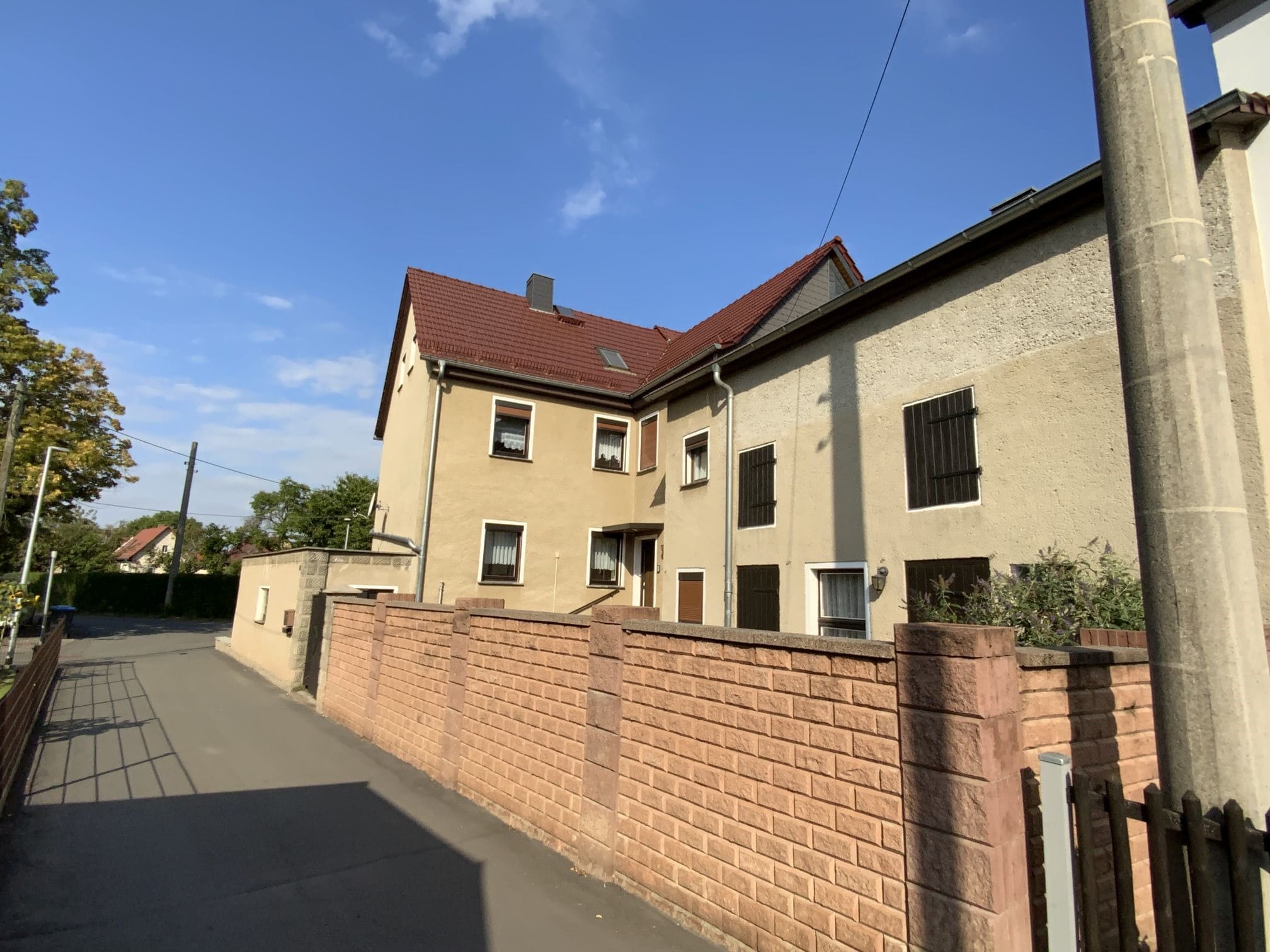 Immobilie in Meuselwitz - Modernisiertes Einfamilienhaus mit vielseitigem Raumkonzept und  großen Gartengrundstück - Bild 1