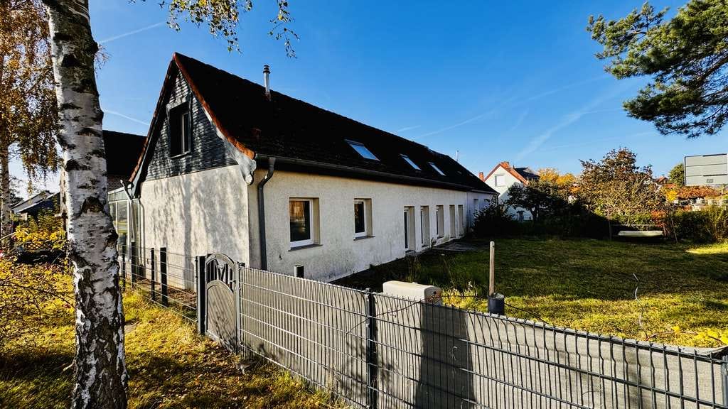 Immobilie in Klietz - Familienfreundliches Haus mit Kamin, Wintergarten & Gartenidylle im Herzen von Klietz - Bild 1