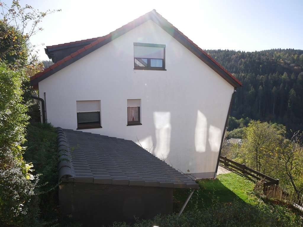 Immobilie in Triberg im Schwarzwald - Wohnen in bevorzugter, sonniger Aussichtslage von Triberg – ruhig, naturnah und familienfreundlich - Bild 3