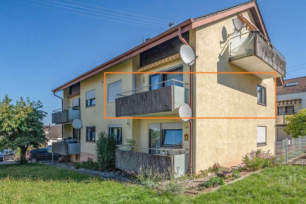 Immobilie in Sternenfels - Charmante 2-Zimmer-Wohnung mit Balkon und Garage in ruhiger Lage - Bild 0