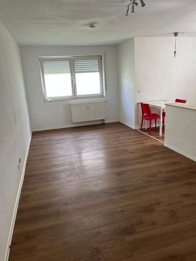 Immobilie in Ebersbach an der Fils - Moderne 1-Zimmer-Eigentumswohnung mit Stellplatz, Einbauküche und Keller in zentraler Lage - Bild 4