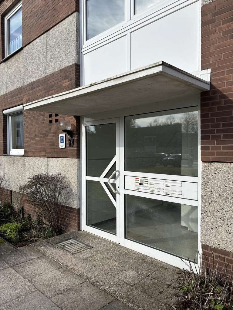 Immobilie in Jerrishoe - Kleines Mehrfamilienhaus mit Entwicklungspotenzial in zentrumsnaher Lage - Bild 2