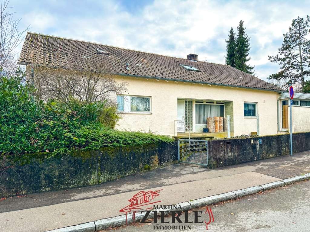 Immobilie in Göppingen - Gelegenheit! Gefragte, ruhige Randlage! 244 qm WFL, großes Grundstück mit 785 qm, 2 Balkone, Garage! - Bild 0