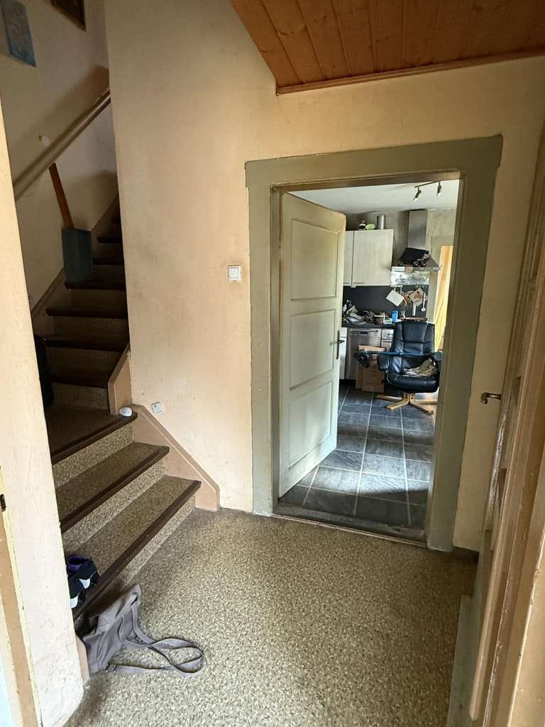 Immobilie in Helmbrechts - Kleine Doppelhaushälfte mit Carport auf Erbpachtgrundstück - Bild 4