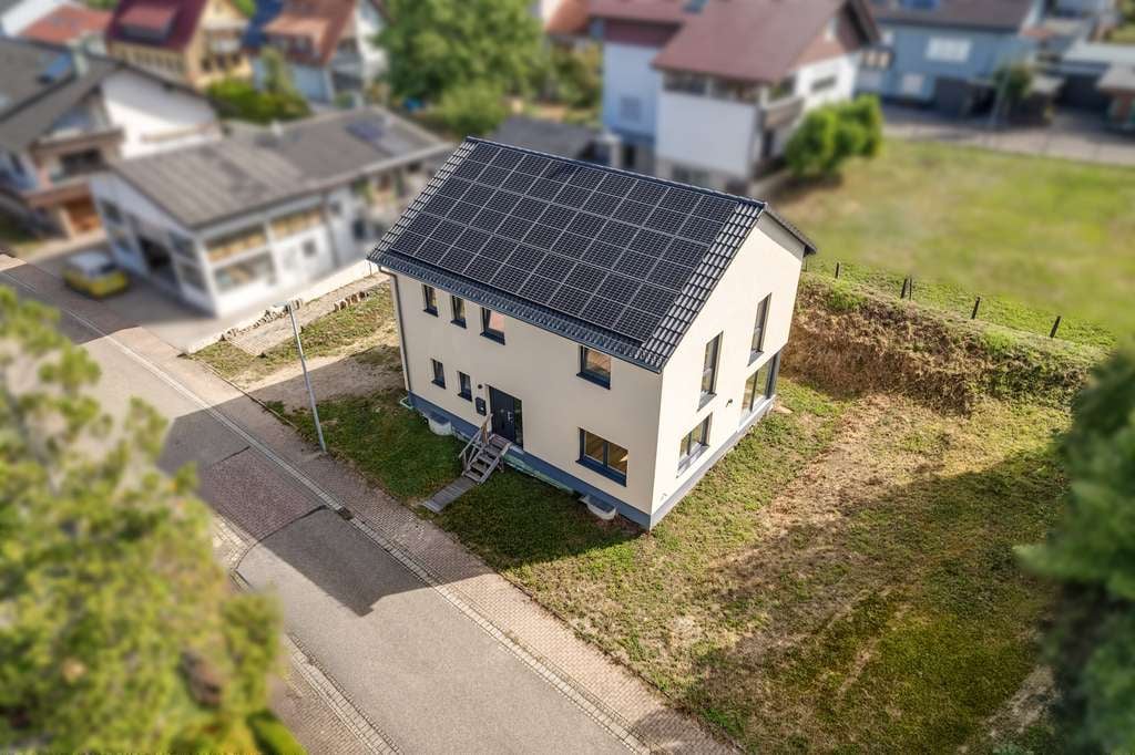 Immobilie in Loffenau - Traumhaus sucht neuen Eigentümer - Bild 2