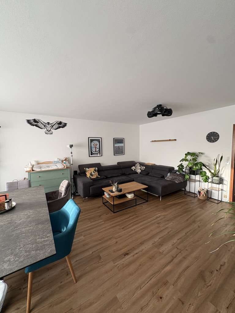 Immobilie in Untergruppenbach - Helle 3,5-Zimmer-Wohnung in ruhiger, zentraler Lage von Untergruppenbach mit Tiefgaragenstellplatz - Bild 2