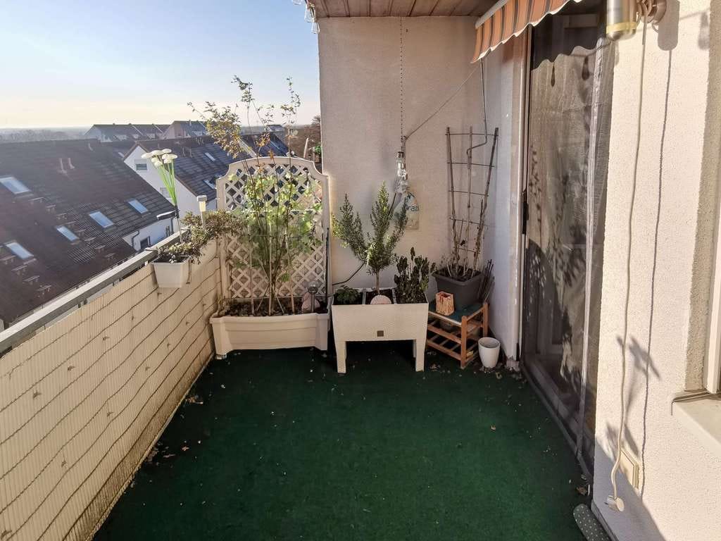 Immobilie in Schkopau - 5,2% Rendite! | 3RW | Sonnenbalkon | Tiefgarage | Ruhige Wohnlage | Gäste-WC - Bild 2