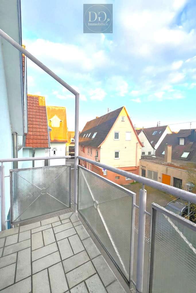 Immobilie in Bönnigheim - Fast wie ein eigenes Haus: 105 m² Maisonette mit 2 Balkonen & 2 TG-Stellplätzen in Bönnigheim - Bild 1