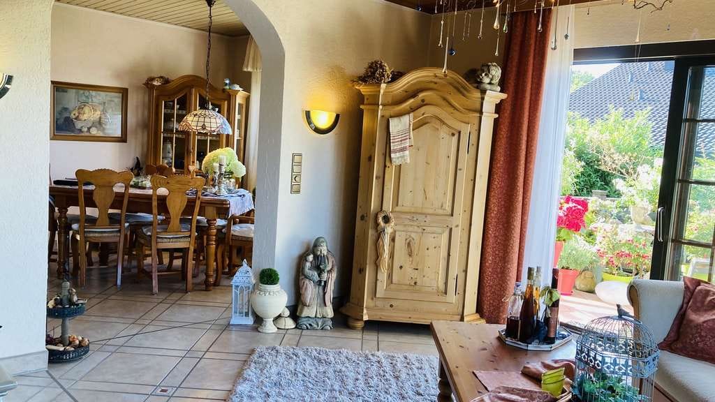 Immobilie in Hardert - Großes Zweifamilienhaus mit Wellnessbereich - Bild 4