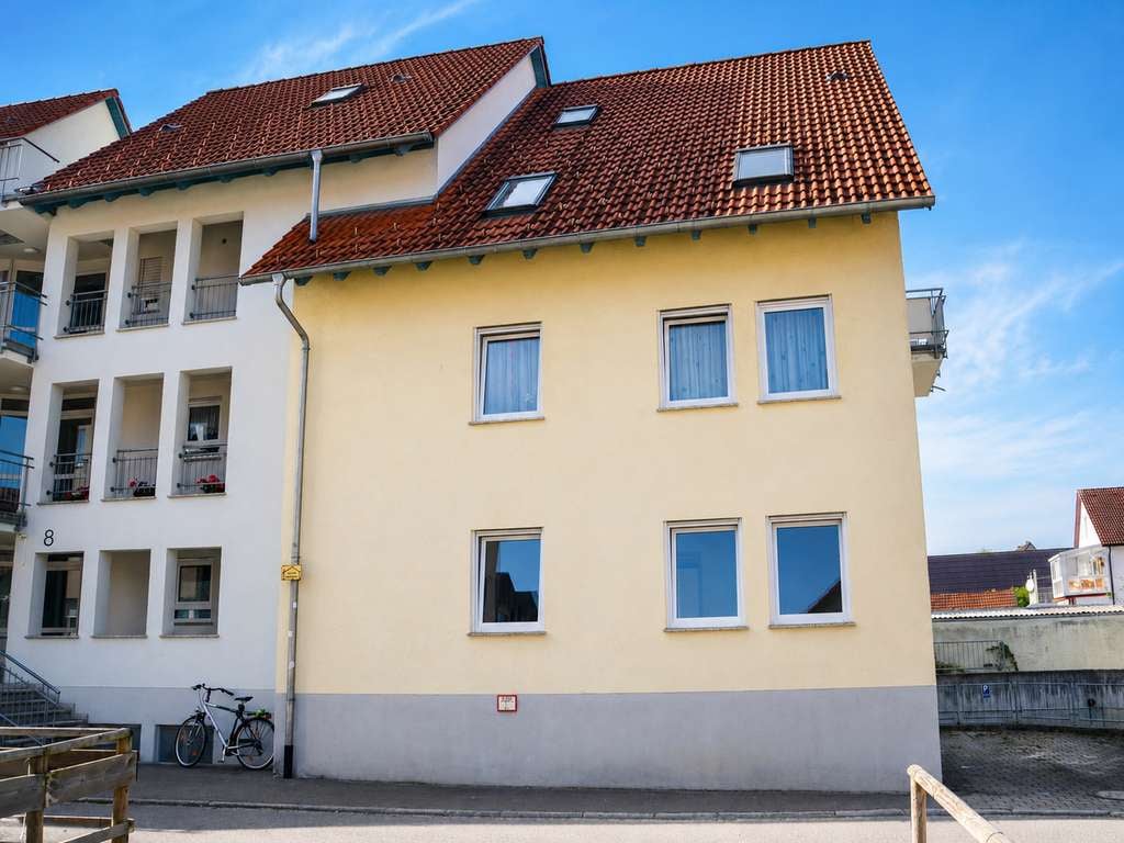 Immobilie in Leutkirch im Allgäu - EG-Wohnung zentral & ruhig – Terrasse, Garten, Stellplatz - Bild 2