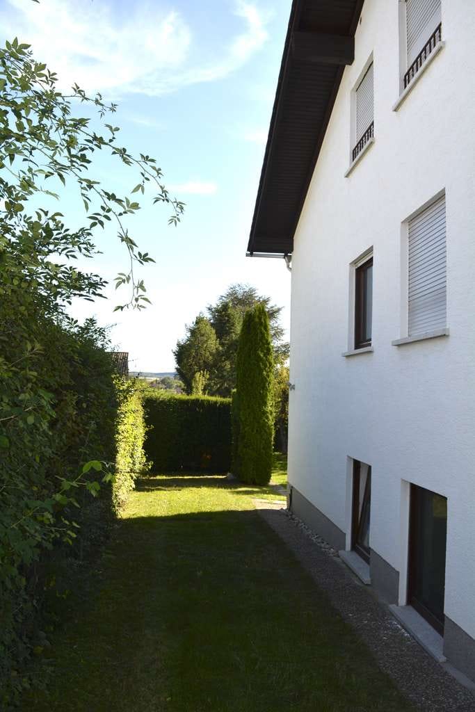Immobilie in Staufenberg - Mehrfamilienhaus in Mainzlar mit Weitblick und idyllischem Garten - provisionsfrei - Bild 1