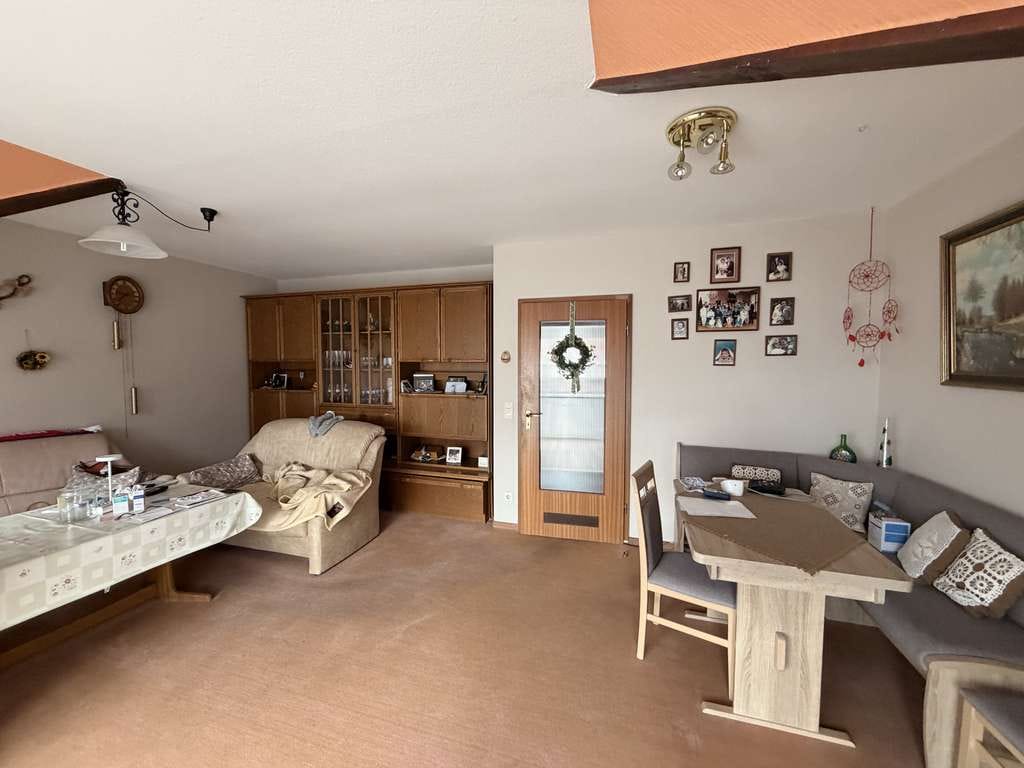 Immobilie in Petersberg - Attraktive Kapitalanlage: 3-Zimmer-Wohnung mit Balkon und Garage in Petersberg - Bild 4