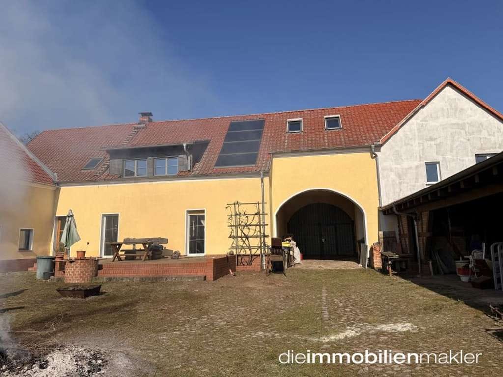 Immobilie in Heideblick - Großzügiges Bauernhaus mit vielen Nutzungsmöglichkeiten - Bild 2