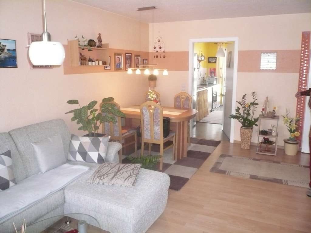 Immobilie in Auerbach/Vogtland - sonnenverwöhnte 3-Raum-Wohnung mit Balkon und TG-Stellplatz - Bild 4
