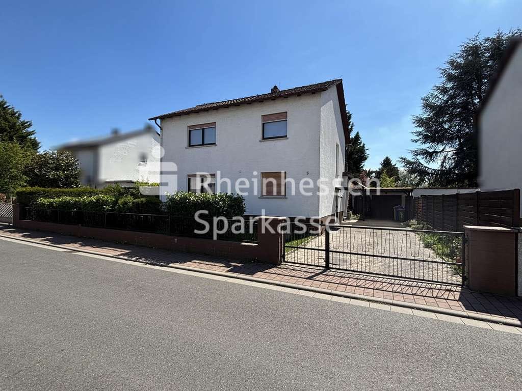 Immobilie in Osthofen - Heute investieren, morgen profitieren! Ein,-Zweifamilienhaus in guter Lage - Bild 0