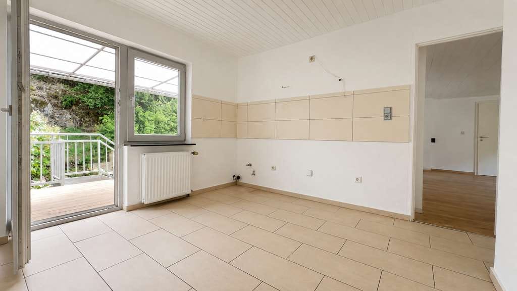 Immobilie in Imsbach - Familienfreundliches Ein - Zweifamilienhaus mit Garten und Balkon - Bild 1