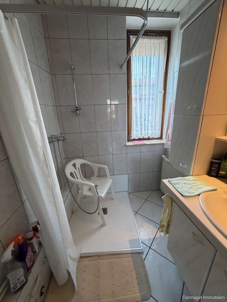 Immobilie in Veitshöchheim - Wohnen mit Potenzial – Einfamilienhaus mit vielseitigen Nebenflächen - Bild 4