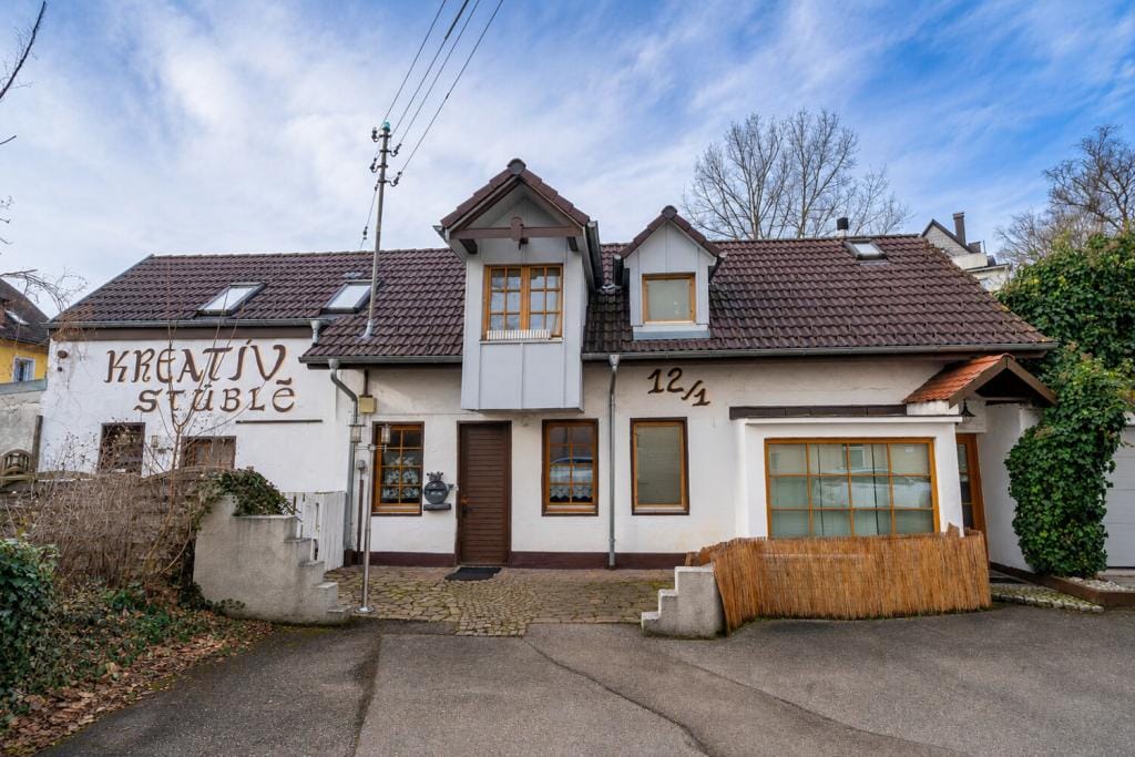 Immobilie in Villingen-Schwenningen - Neue Chance! Wohnhaus in VS-Villingen | Zentrumsnah | 4 Zimmer | Besonderer Charme - Bild 1
