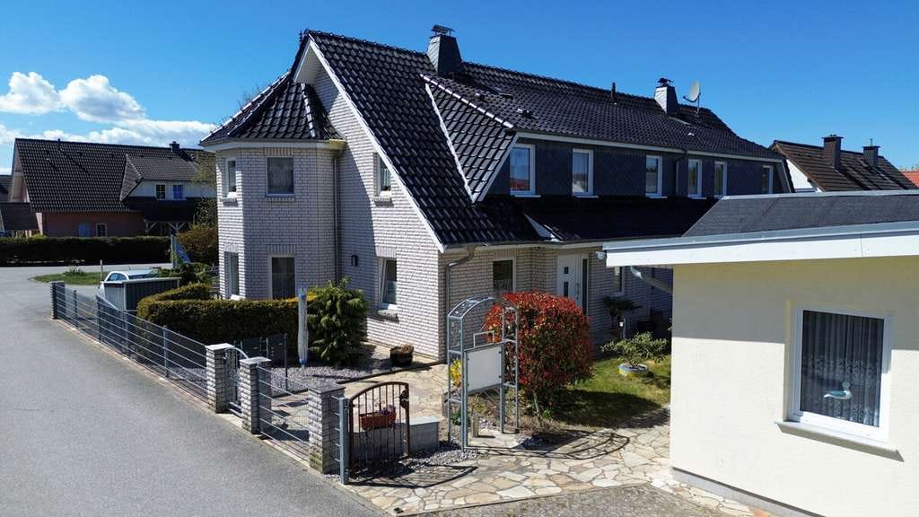 Immobilie in Ückeritz - Vielseitiges Wohnensemble mit Mieteinnahmen in Toplage von Ückeritz - Bild 1