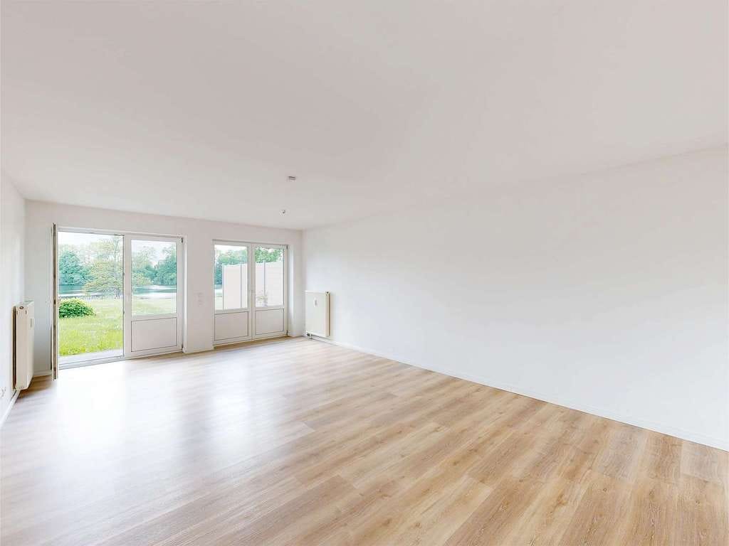 Immobilie in Cramonshagen - Wohnen direkt am Cramoner See! Bezugsfreie 3-Raum-Terrassenwohnung - Bild 2